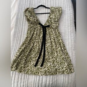 Few Moda O.P.T. Babydoll dress - green and white floral size medium
